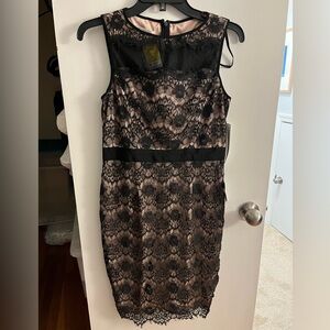 Maggy London Black and Cream Lace Midi Dress - 8 petite